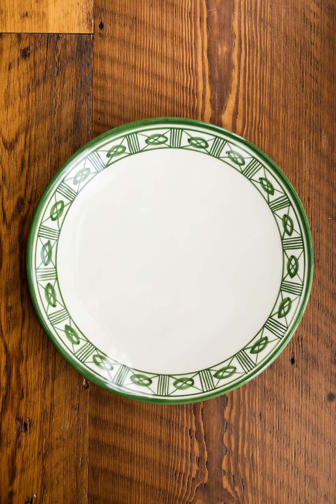 Lisbon Dinner Plate with Filigree Rim ~ hand painted